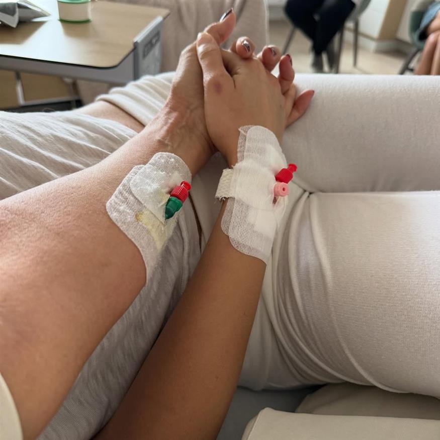 Μπέλα Χαντίντ - Γιολάντα Χαντίντ