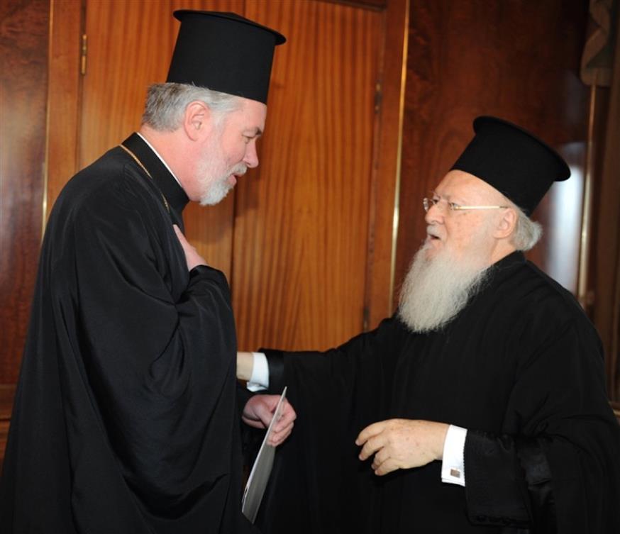 Ο Πατριάρχης Βαρθολομαίος με τον Μητροπολίτη Αθηναγόρα το 2013, κατά την ενθρόνισή του (από το προσωπικό αρχείο του Μητροπολίτη Αθηναγόρα).