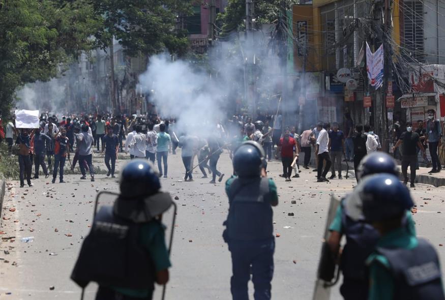 Συγκρούσεις στο Μπανγκλαντές/AP