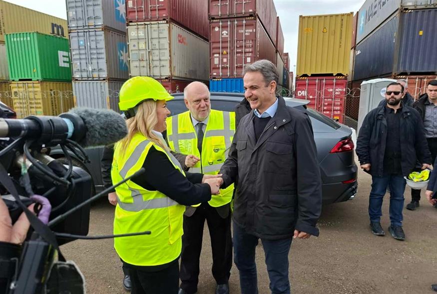 ΟΛΘ: Η επίσκεψη Μητσοτάκη στο έργο επέκτασης του 6ου προβλήτα (ethnos.gr/Ρωμανός Κοντογιαννίδης)