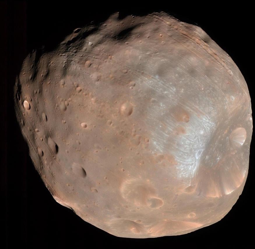 Φόβος (NASA/JPL-Caltech/University of Arizona via AP) Φόβος (NASA/JPL-Caltech/University of Arizona via AP)