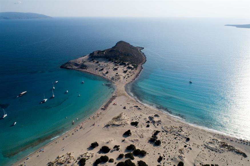 Η εντυπωσιακή παραλία του Σίμου στην Ελαφόνησο /  ΑΝΤΩΝΗΣ ΝΙΚΟΛΟΠΟΥΛΟΣ/EUROKINISSI