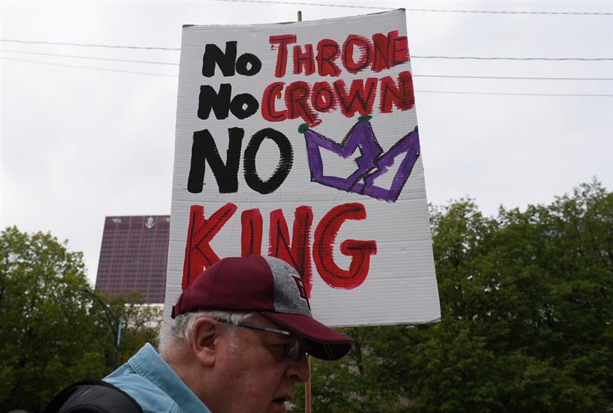 Ογκώδεις διαδηλώσεις κατά του Τραμπ/AP (gallery) Ογκώδεις διαδηλώσεις κατά του Τραμπ/AP (gallery)