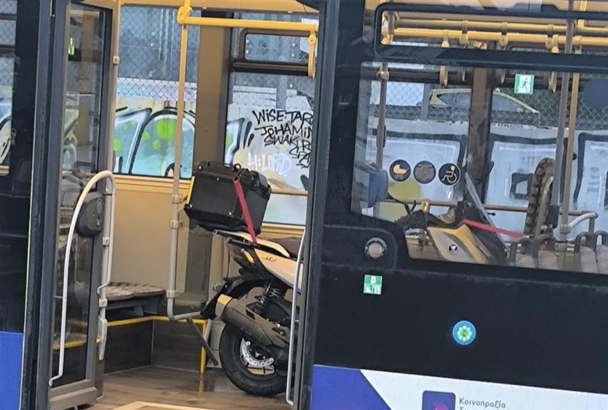 Μηχανή σε λεωφορείο