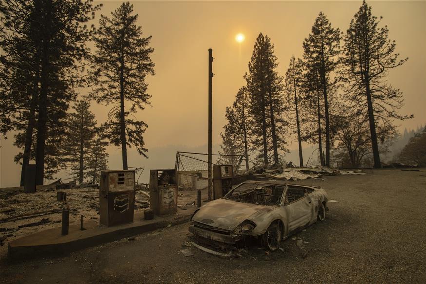Η χειρότερη πυρκαγιά στην ιστορία της Καλιφόρνια (AP)