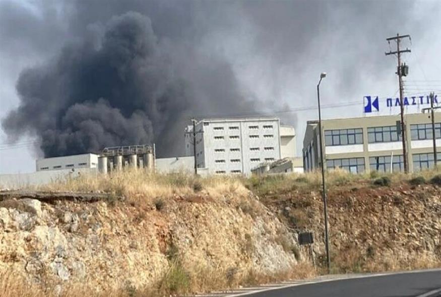 Φωτιά στη Βιομηχανική Περιοχή Ηρακλείου στην Κρήτη (cretalive)