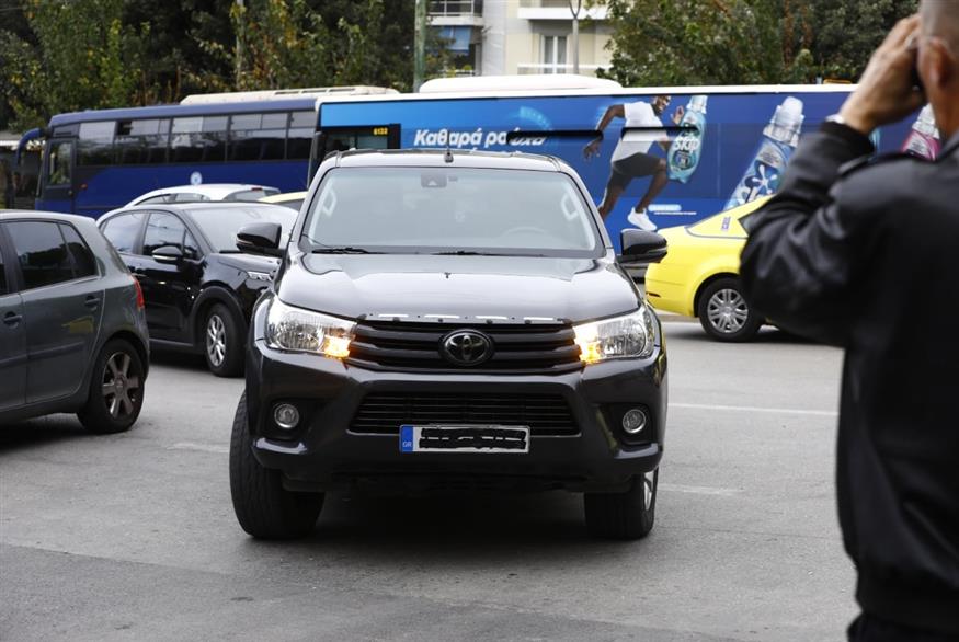 Μεταγωγή στον ανακριτή των τεσσάρων συλληφθέντων για τη δολοφονία του Γιάννη Λάλα στην Αράχοβα (ΙΝΤΙΜΕ)