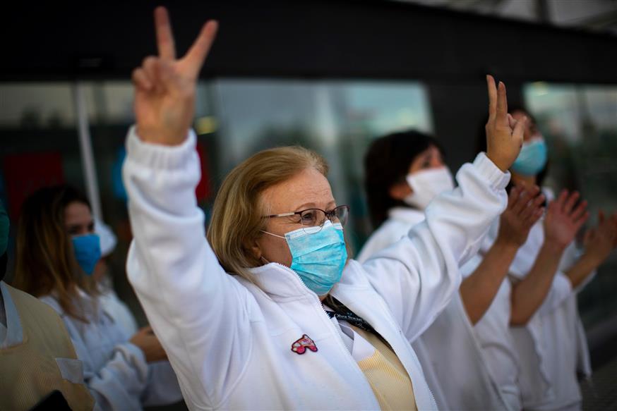 Εργαζόμενοι στην Υγεία στην Ισπανία/AP Images