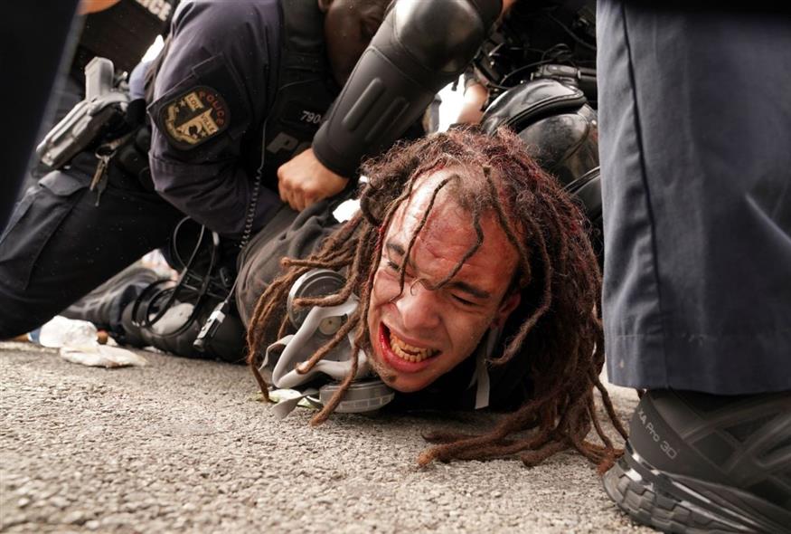 Αστυνομική βία στις ΗΠΑ (AP Photo/John Minchillo)
