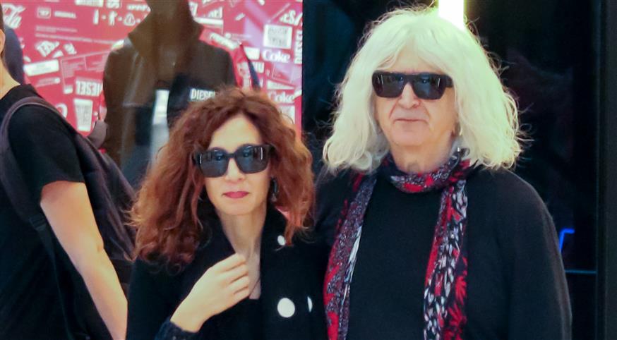 Έλενα Φερεντίνου και Νίκος Καρβέλας (Copyright: Papadakis Press)