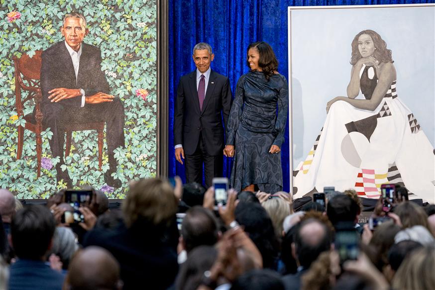 Μπαράκ και Μισέλ Ομπάμα/(AP Photo/Andrew Harnik)