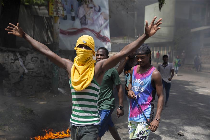 Αϊτή: Βία, παιδική πορνεία, αναλφαβητισμός, φτώχεια και γύρω ωκεανός αδιαφορίας/ copyright: AP PHOTOS