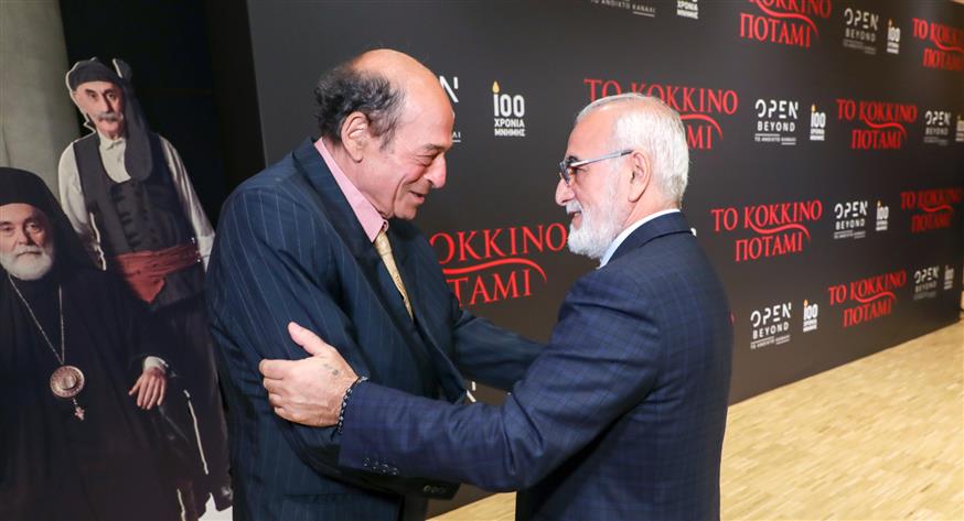 Ιβάν Σαββίδης και Μανούσος Μανουσάκης στην avant premiere της σειράς του Open «Το Κόκκινο Ποτάμι» (2-10-2019) (NDP press)