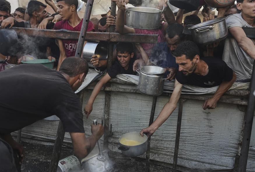 Οι Παλαιστίνιοι αν δεν πεθάνουν από βόμβα, πεθαίνουν από πείνα: Μην κλείνεις τα μάτια σε αυτές τις εικόνες