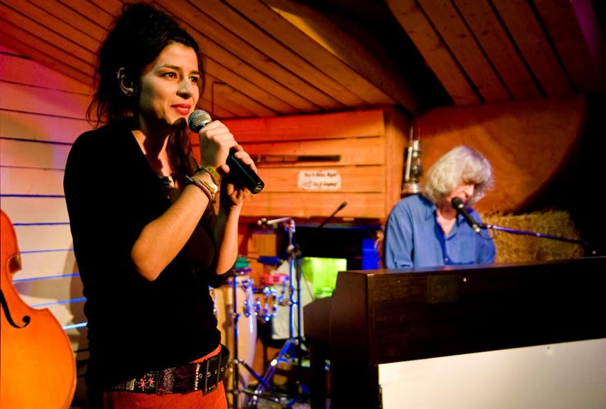 Μαρία Κηλαηδόνη Η Μαρία Κηλαηδόνη μαζί με τον πατέρα της, Λουκιανός