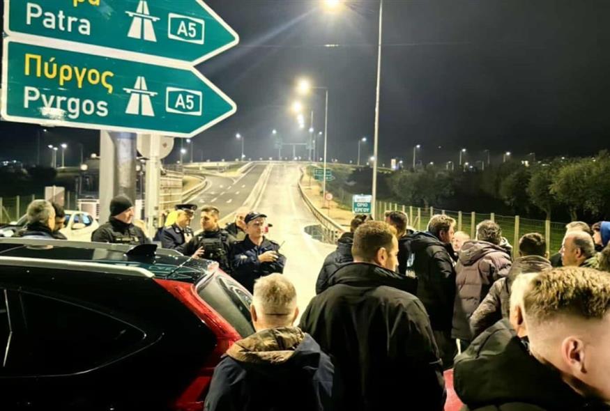 Αγρότες στην Πατρών - Πύργου (ΕΡΤ)