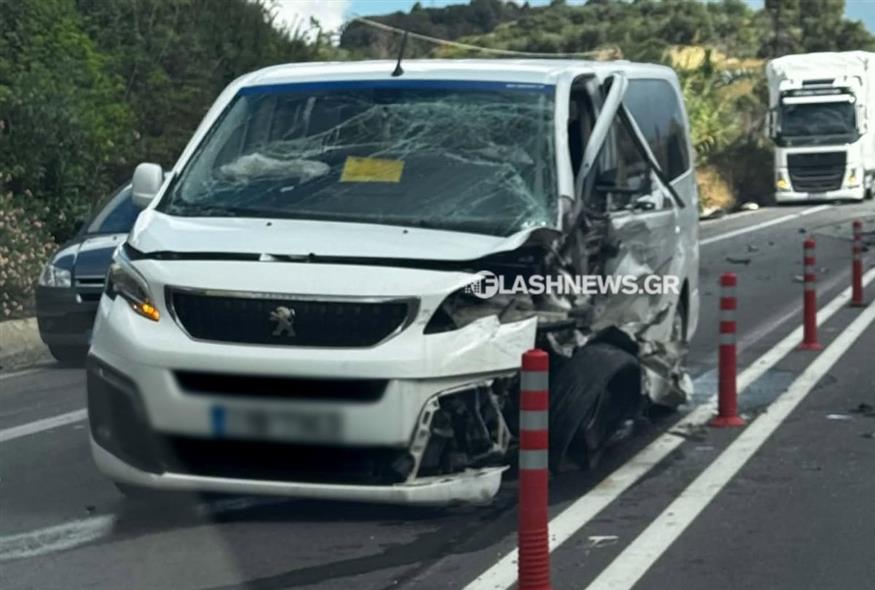 ΒΟΑΚ τροχαίο (flashnews.gr) ΒΟΑΚ τροχαίο (flashnews.gr)