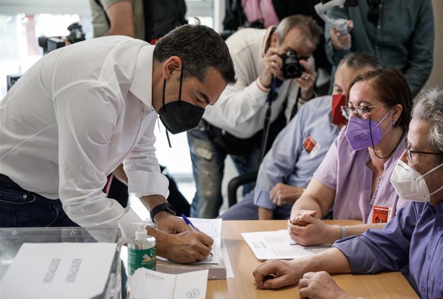 Ο Αλέξης Τσίπρας στις εκλογές του ΣΥΡΙΖΑ / EUROKINISSI