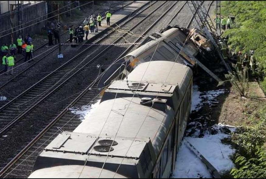 Τρένο παρέσυρε και σκότωσε πεζούς στην Ισπανία/Ashoka News