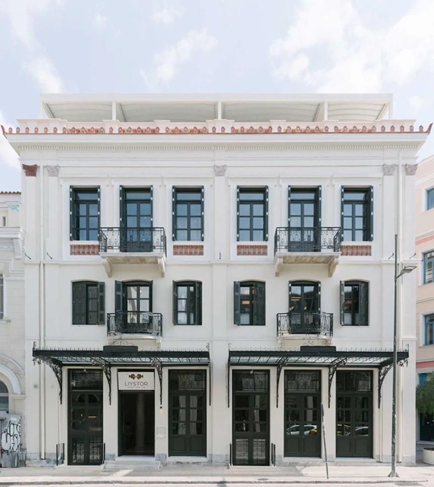 Αναστηλωμένο και υπέρκομψο, το ιστορικό νεοκλασικό της Ερμού