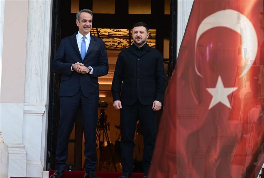 Μητσοτάκης - Ζελένσκι - Τουρκία (Φωτογραφίες: EUROKINISSI&amp;Associated Press)