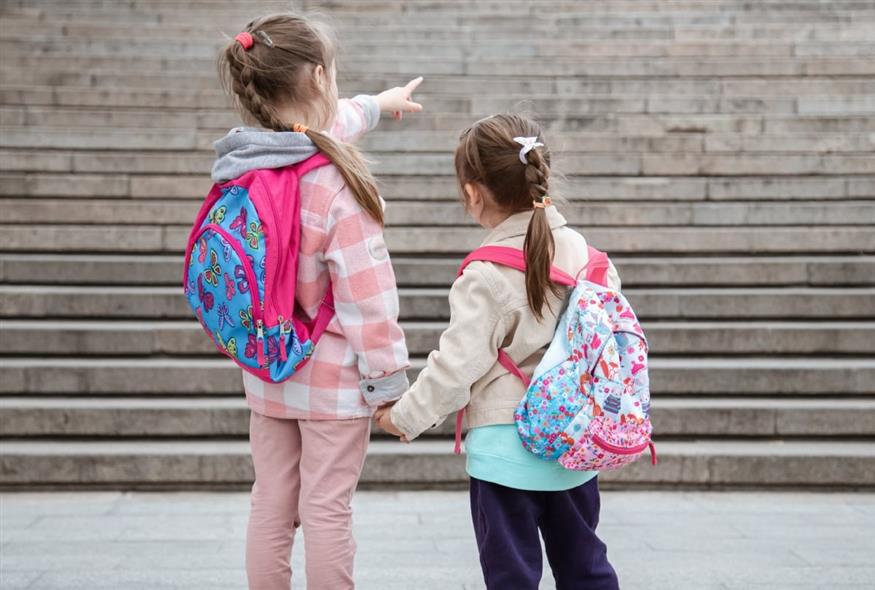 Ανήλικα (www.freepik.com)