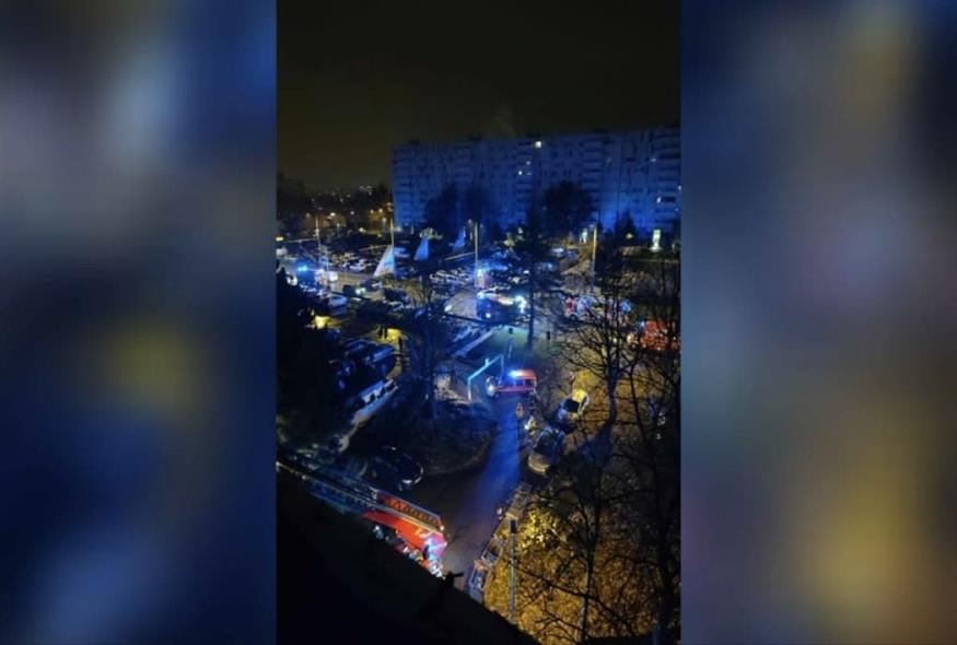 Γαλλία: Μεγάλη φωτιά σε κτίριο κοντά στη Λυών (Twitter)