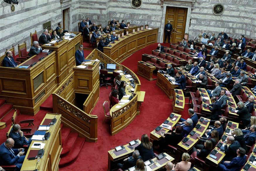 Στιγμιότυπο από την Ολομέλεια της Βουλής (Copyright: Eurokinissi)