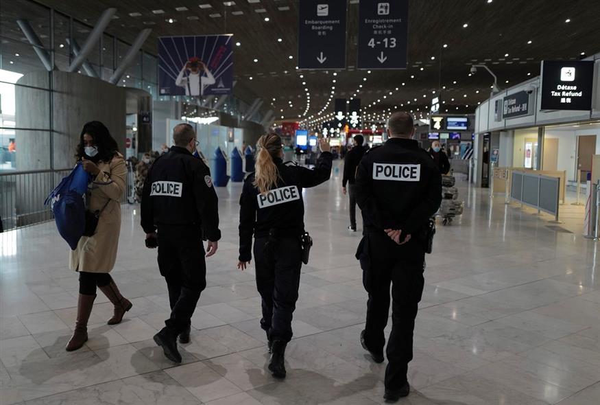Αστυνομία σε αεροδρόμιο της Γαλλίας (AP Photo)