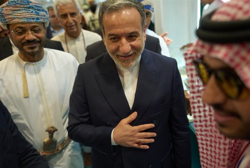 Μπαντρ Αλμπουσαΐντι - Αμπάς Αραγτσί (AP Photo/Fatima Shbair) Μπαντρ Αλμπουσαΐντι - Αμπάς Αραγτσί (AP Photo/Fatima Shbair)