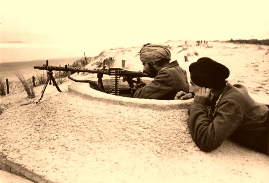 Ινδοί υπερασπίζονται τις ακτές της Νορμανδίας...