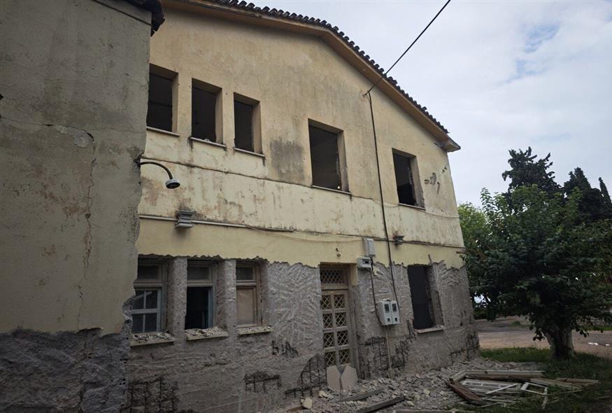 Στους τοίχους θα εφαρμοστεί το εκτοξευμένο σκυρόδεμα «γκανάιτ»