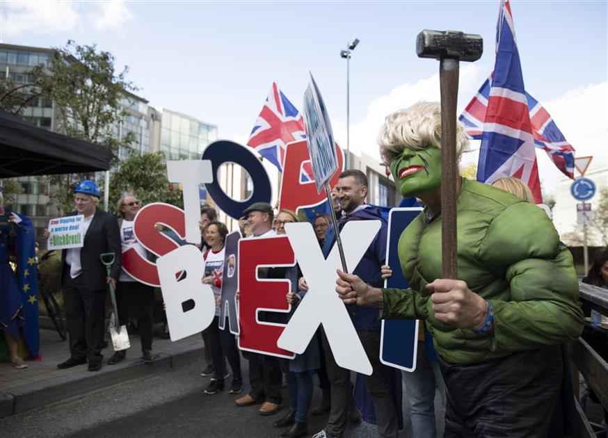 Διαδηλώσεις στις Βρυξέλλες για το Brexit/AP Images