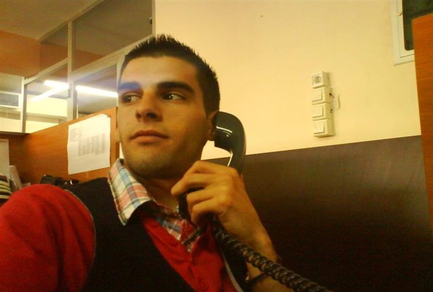 Στην πρώτη του εργασία ως τηλεφωνητής