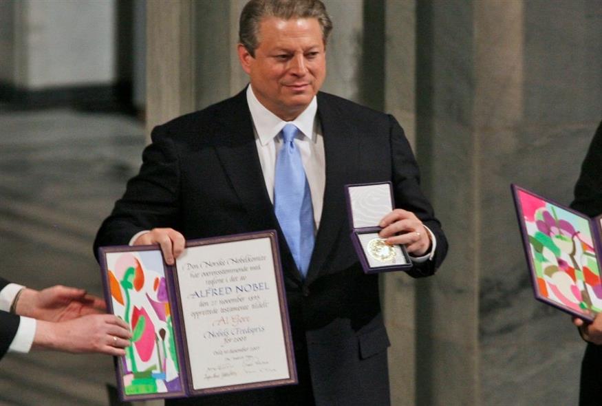 Άλλαξε τα φώτα στο ρεύμα ο Αλ Γκορ και βραβεύτηκε για τις οικολογικές του ευαισθησίες... / copyright AP PHOTOS