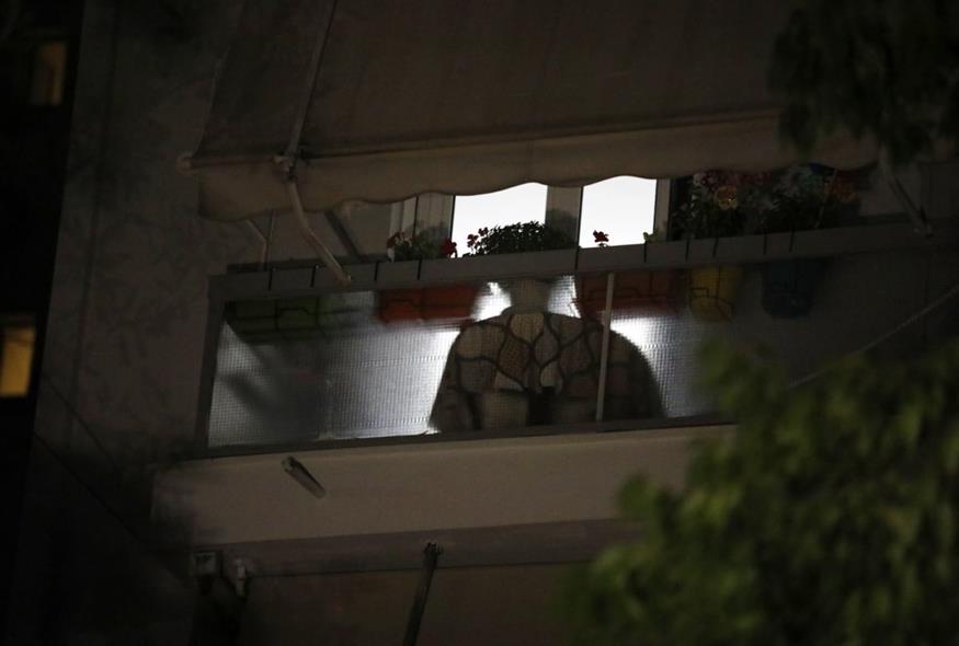 Νέος Κόσμος/ΙΝΤΙΜΕ