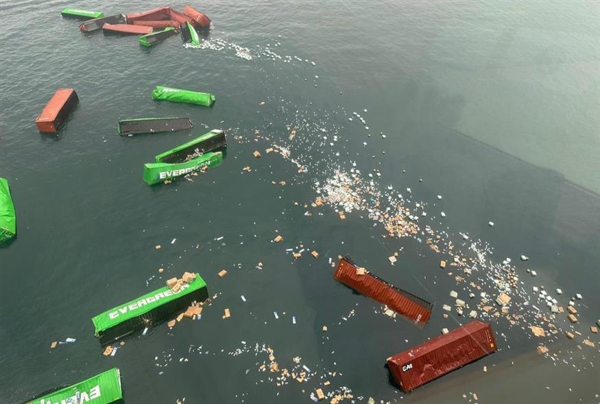 Περού: Πτώση δεκάδων εμπορευματοκιβωτίων από πλοίο στο μεγαλύτερο λιμάνι της χώρας (Χ)