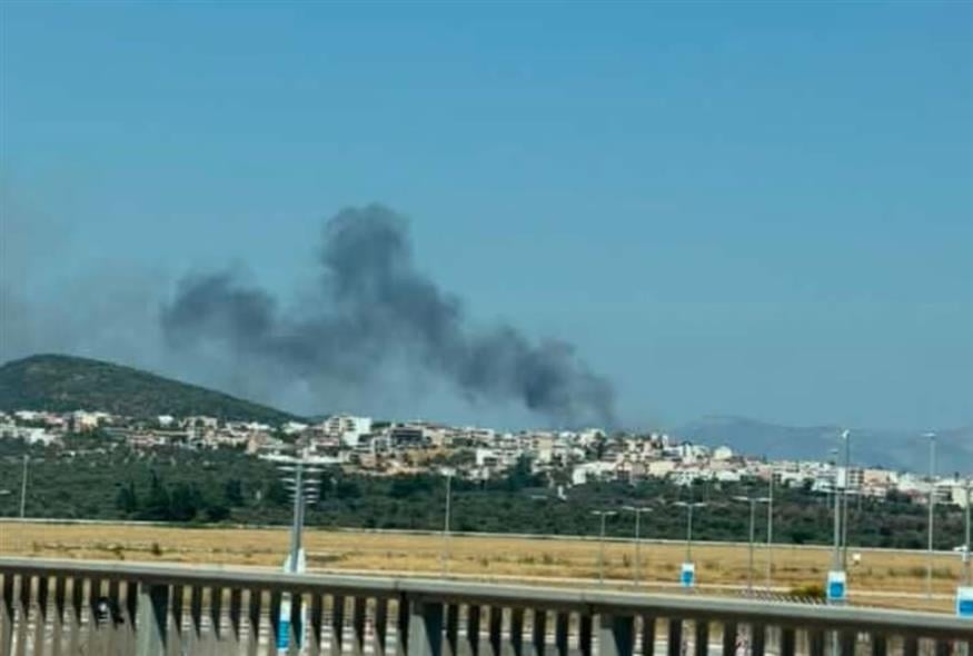 Φωτιά στο Κορωπί (Πυρκαγιά Ενημέρωση)