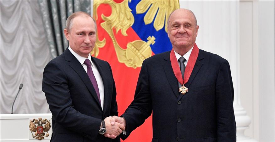 Βλαντίμιρ Πούτιν και Βλαντίμιρ Μένσοφ /2017 (AP photo)