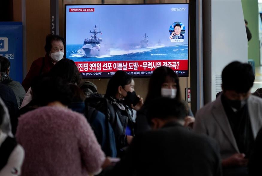 Ανταλλαγή προειδοποιητικών πυρών μεταξύ Νότιας και Βόρειας Κορέας (AP Photo/Ahn Young-joon)