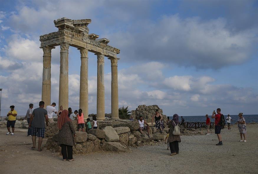 Ο ναός του Απόλλωνα στην Αττάλεια της Τουρκίας (Associated Press)