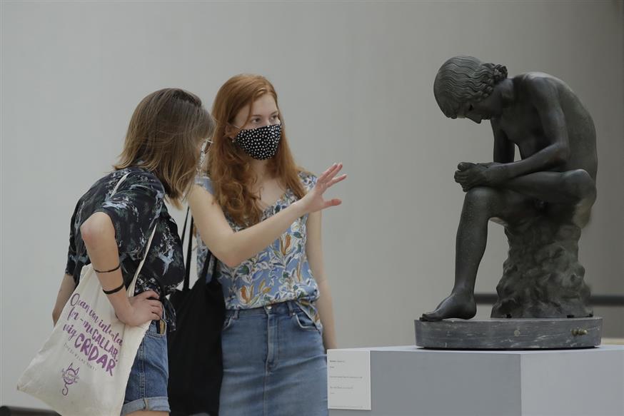 Τα μουσεία στην Ιταλία άνοιξαν ξανά (AP Photo/Alessandra Tarantino)