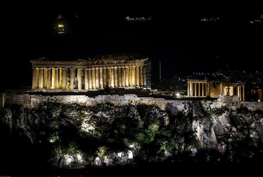 Η Ώρα της Γης στην Αθήνα (φωτογραφία αρχείου / Eurokinissi)