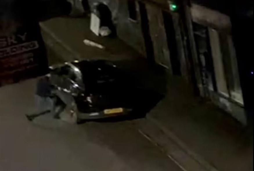 Το πέρασε για Tesla, αλλά ήταν Volvo (Video Capture)