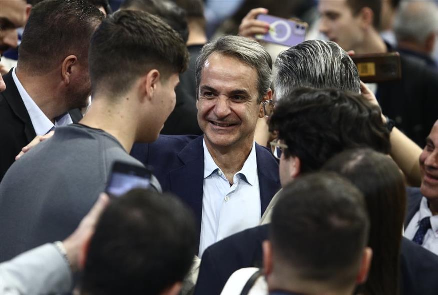 Μητσοτάκης στο συνέδριο της ΟΝΝΕΔ Μητσοτάκης στο συνέδριο της ΟΝΝΕΔ