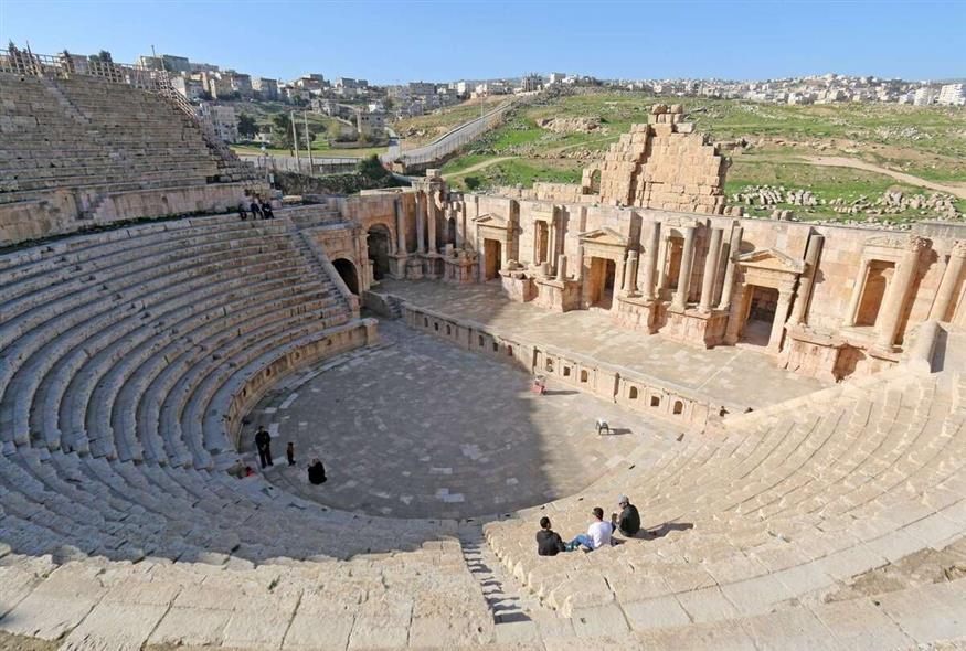 Το θέατρο της Γέρασας ήταν σπουδαία αρχαία ελληνική πόλη στη Δεκάπολη της Κοίλης Συρίας στο δρόμο για Βαγδάτη