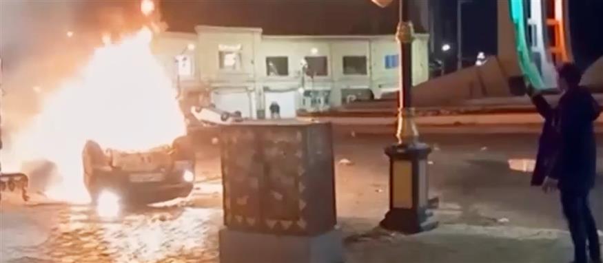 Διαδηλώσεις στο Ιράν (Iranian state TV via AP)