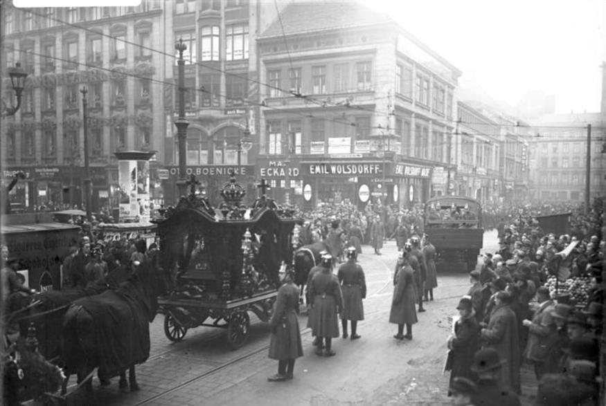 Η κηδεία του Βέσελ.