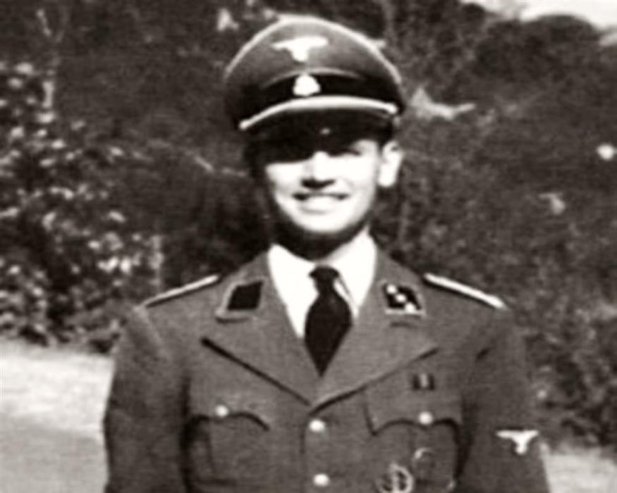 Ο Πρίμπκε με τη στρατιωτική στολή του.