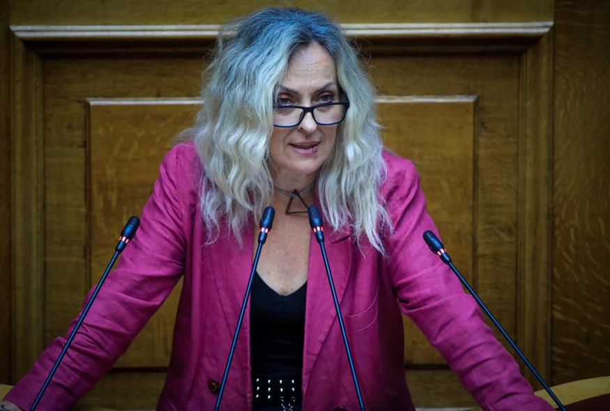 «Στη Ζωή Κωνσταντοπούλου είδα μια συνέπεια απέναντι στις αρχές της, μια προσπάθεια να υπάρχει αντιστοιχία ανάμεσα σε όσα λέει και σε όσα κάνει, και αυτό για μένα είχε μεγάλη σημασία» λέει η Τζώρτζια Κεφαλά (Copyright: Eurokinissi / Γιώργος Κονταρίνης)